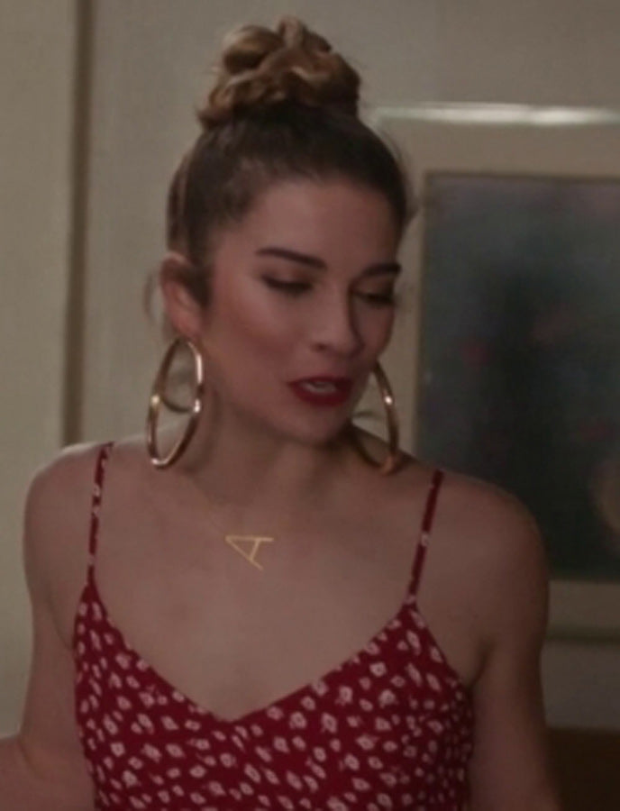 Block Letter Monogram Necklace worn by Alexis Rose (Annie Murphy) in Schitt's  Creek Season 6 Episode 13 | Spotern